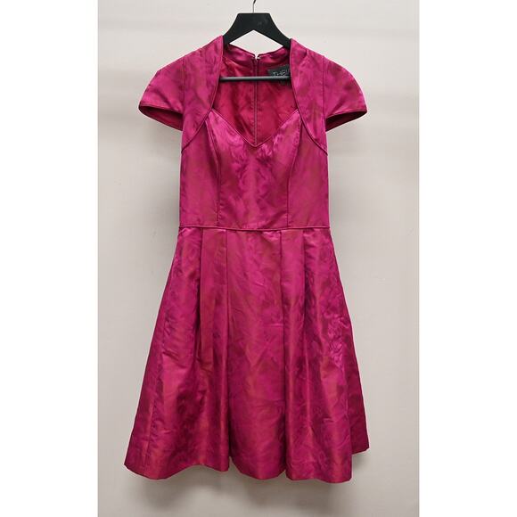 Theia | Magenta Jacquard Cocktail Dress Size: US 10 - Picture 1 of 6